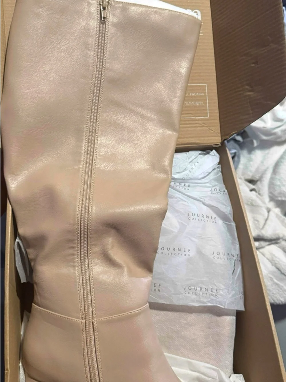 Journee CollectionWomen's Landree Extra Wide Calf Block Heel Knee High Boots 9.5